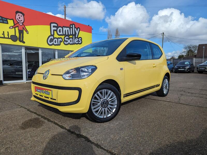 VOLKSWAGEN UP