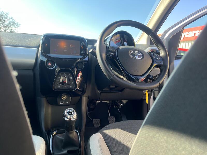 TOYOTA AYGO