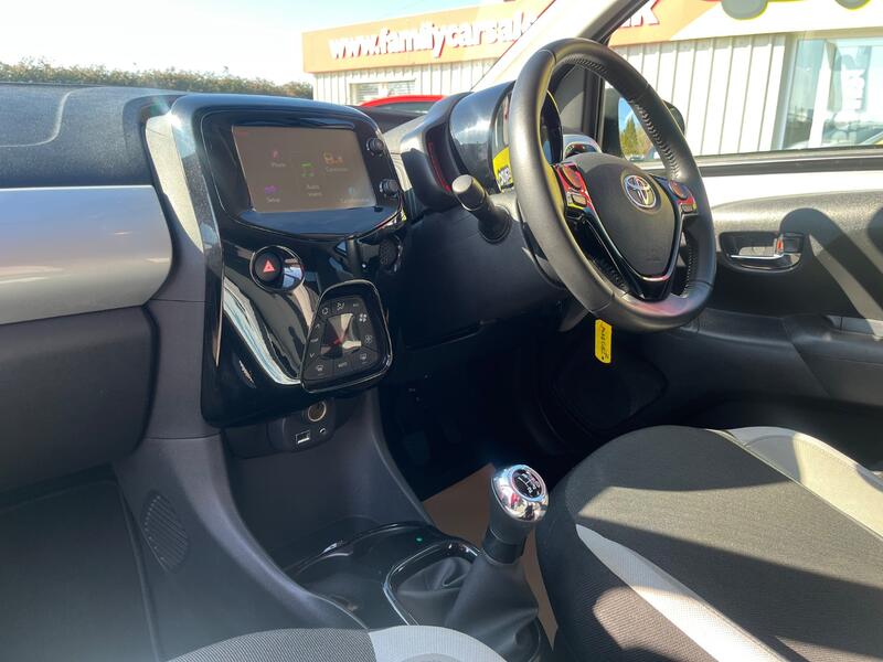 TOYOTA AYGO